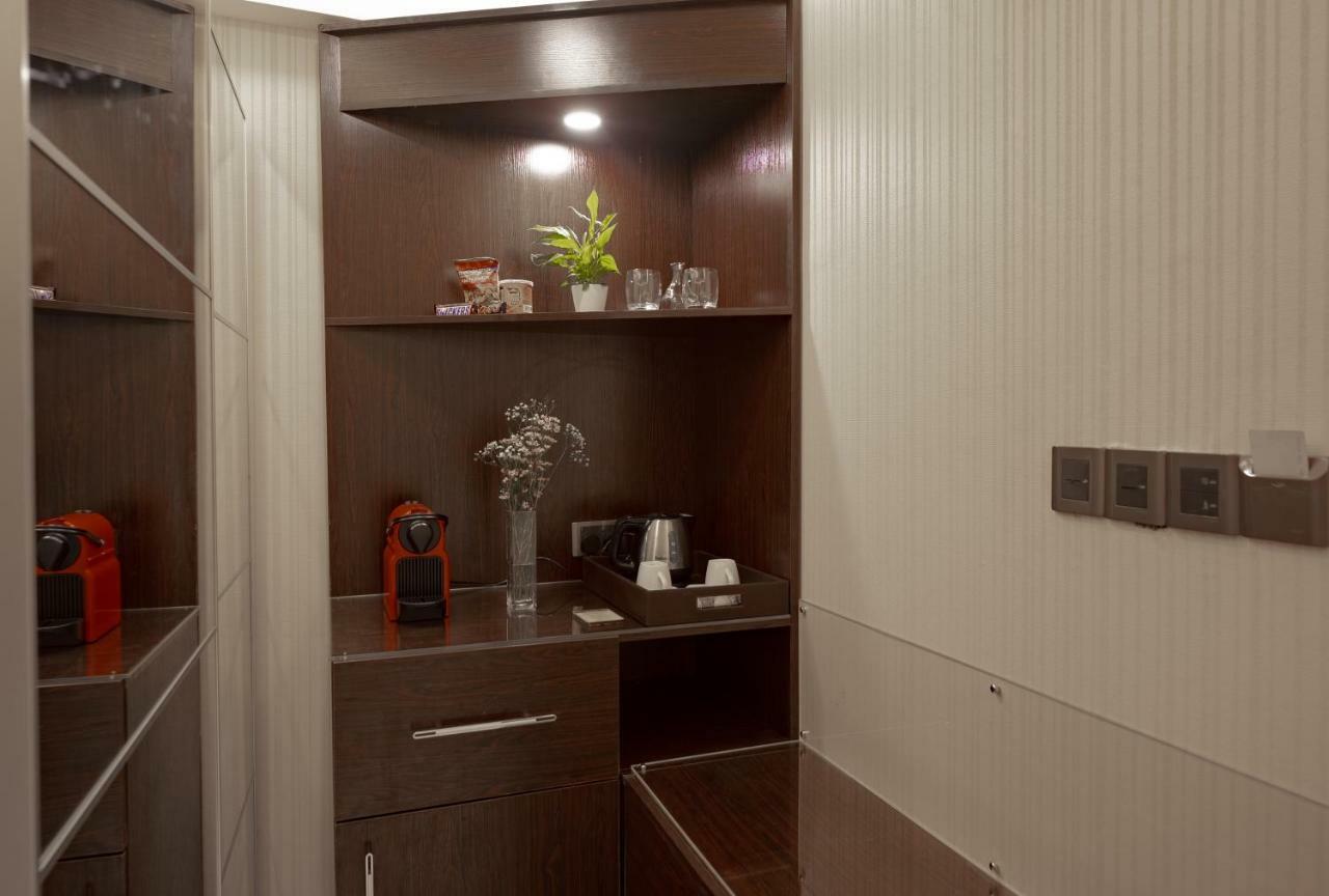 מלון מאלה Amina Residency מראה חיצוני תמונה